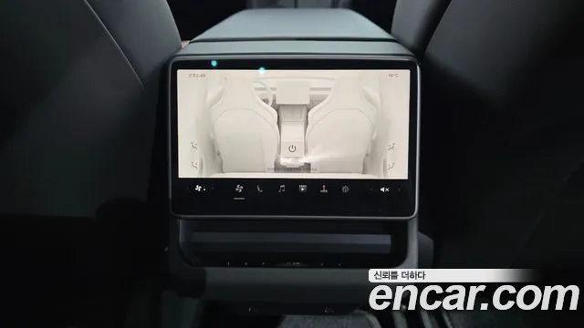 Tesla Model 3 — Фото автомобиля 19