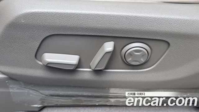 Kia Canival — Фото автомобиля 28