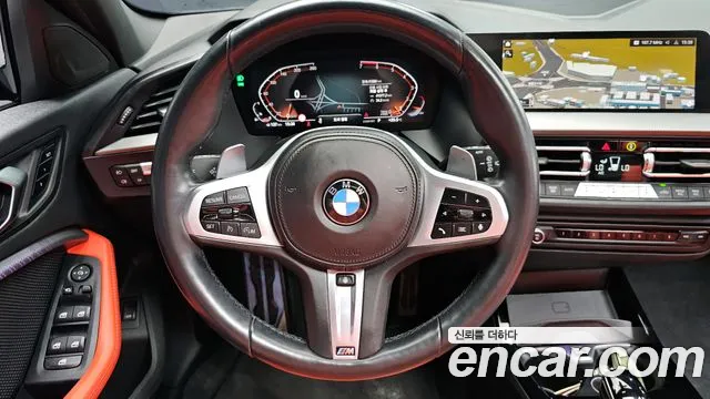 BMW 1 Series F40 — Фото автомобиля 11
