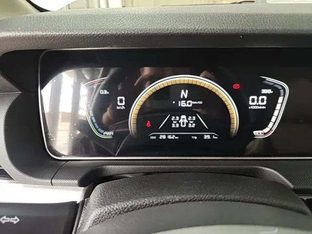 BAW Ruisheng Ace M7 EV — Фото автомобиля 11