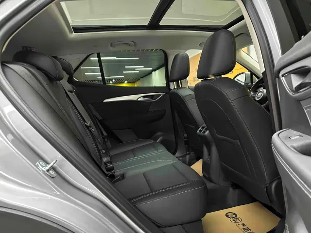 Buick Envision S 2025 25T Premium Platinum Edition — Фото автомобиля 11