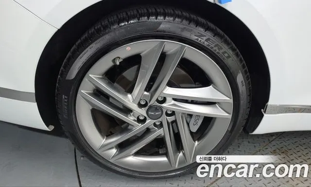 Genesis G80 RG3 — Фото автомобиля 5