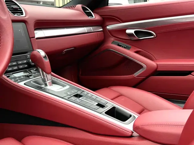 Porsche 718 — Фото автомобиля 5