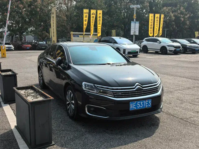 Citroen C6 — Фото автомобиля 3