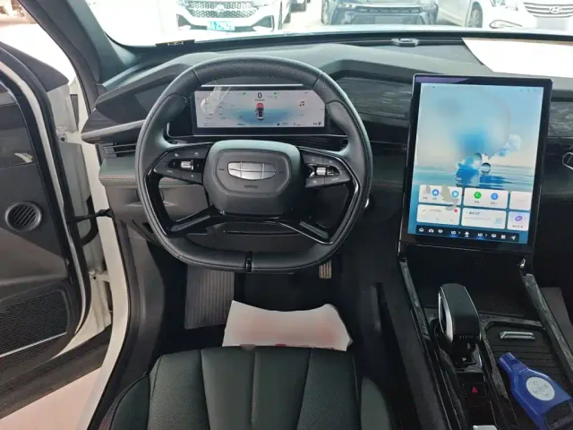 Geely Boyue — Фото автомобиля 6