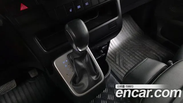 Hyundai Staria — Фото автомобиля 12