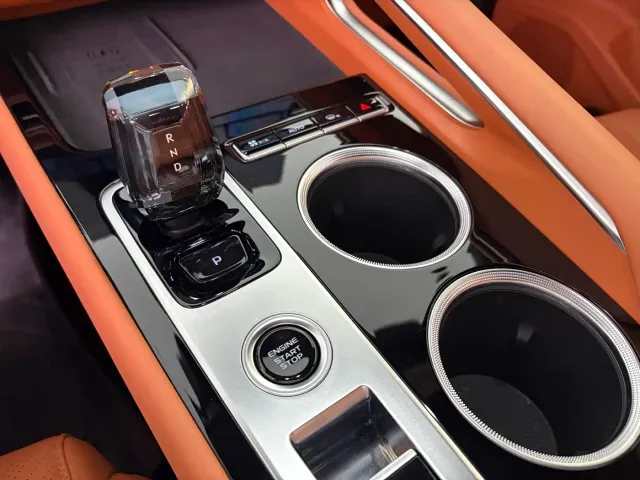 Geely Boyue — Фото автомобиля 9
