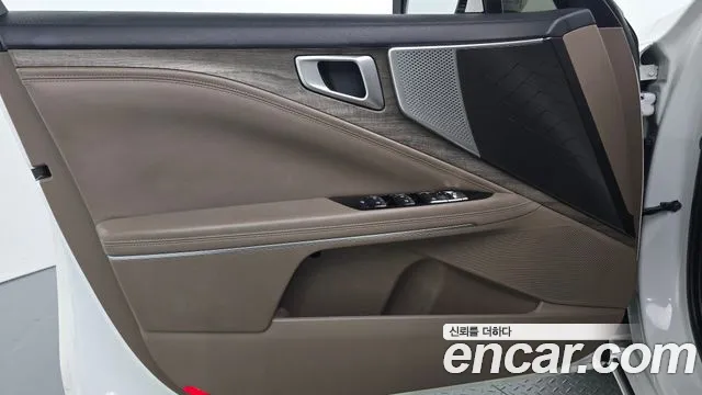 Kia K8 Hybrid — Фото автомобиля 13