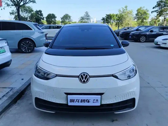 Volkswagen ID.3 — Фото автомобиля 2