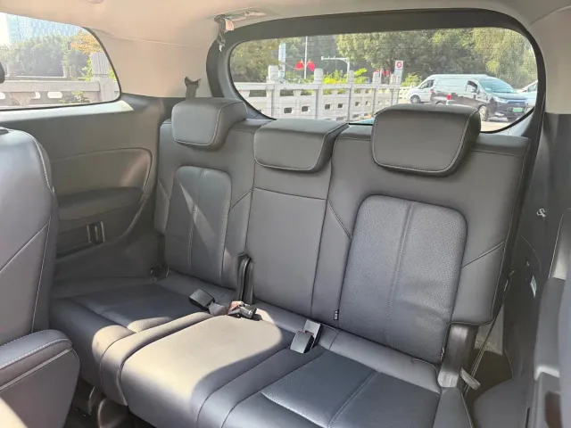 GAC Trumpchi M8 — Фото автомобиля 10