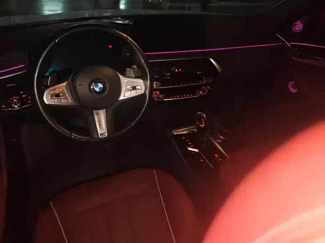 BMW 5 Series — Фото автомобиля 12