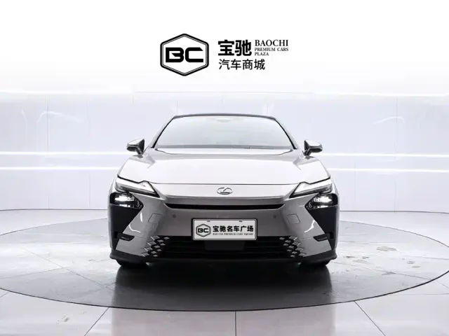 Lexus ES — Фото автомобиля 2