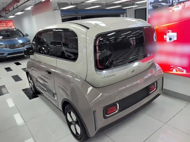 Baojun KiWi EV — Фото автомобиля 4
