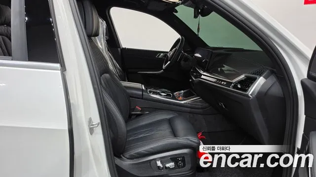 BMW X7 — Фото автомобиля 25