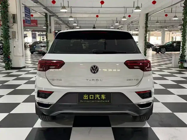 Volkswagen T-Roc — Фото автомобиля 7