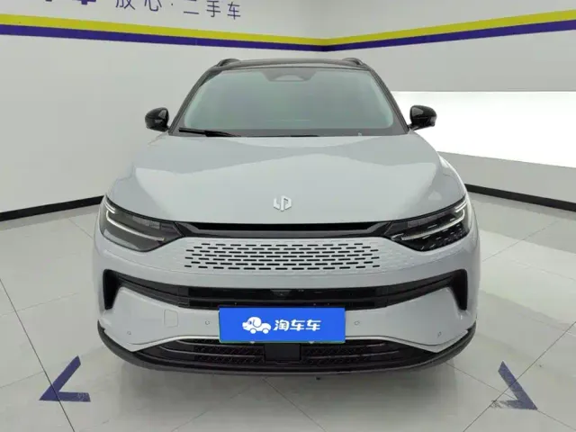 Leapmotor C11 — Фото автомобиля 2