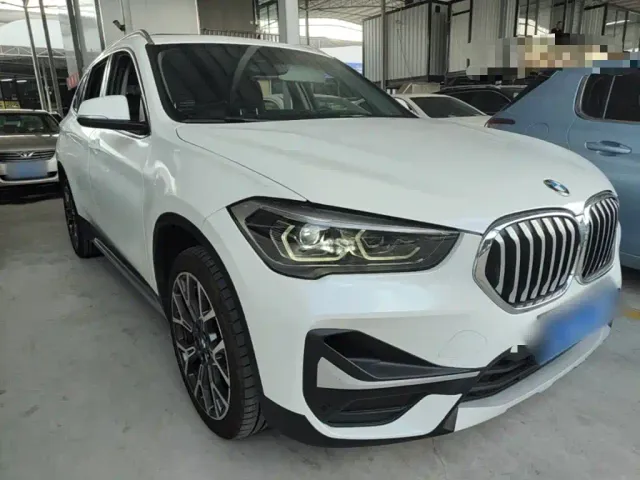 BMW X1 — Фото автомобиля 3