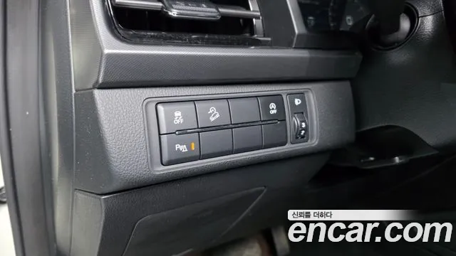 KG_Mobility_Ssangyong Rexton Новый Rexton Sport Дизель 2.2 4WD — Фото автомобиля 15