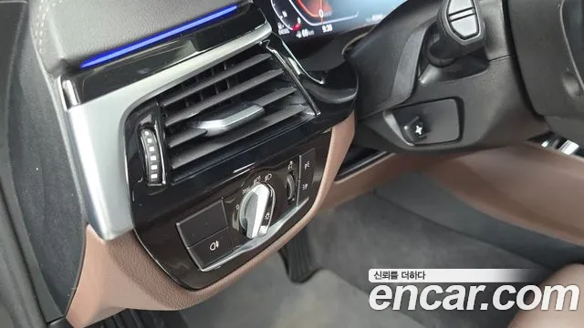 BMW 5-Series 5 серия (G30) 523d xDrive Luxury — Фото автомобиля 27