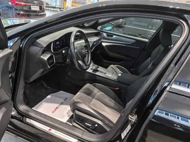 Audi A6L — Фото автомобиля 11