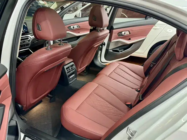 BMW 3 Series — Фото автомобиля 19