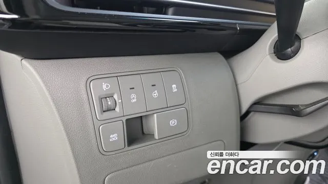 Hyundai Staria Staria 4WD Lounge 7 мест — Фото автомобиля 17