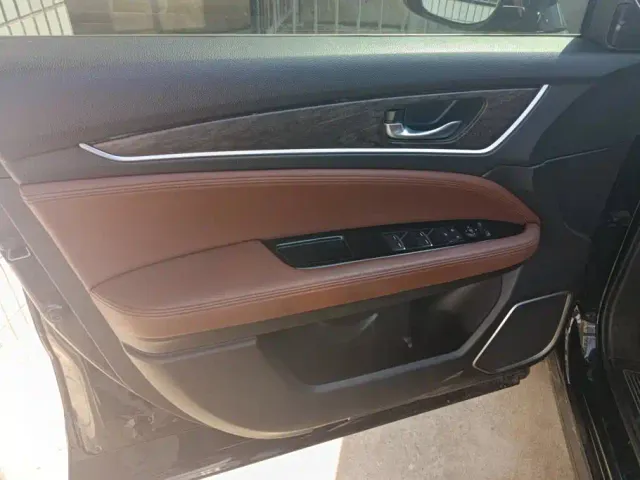 Honda UR-V — Фото автомобиля 7