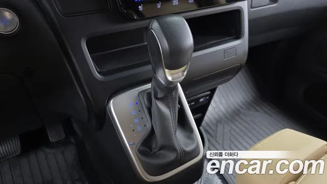 Hyundai Staria — Фото автомобиля 12