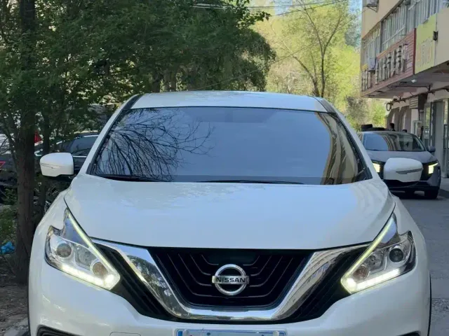 Nissan Murano — Фото автомобиля 2