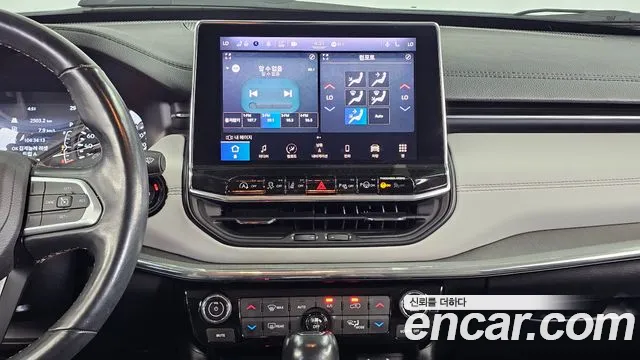 Jeep Compass — Фото автомобиля 20