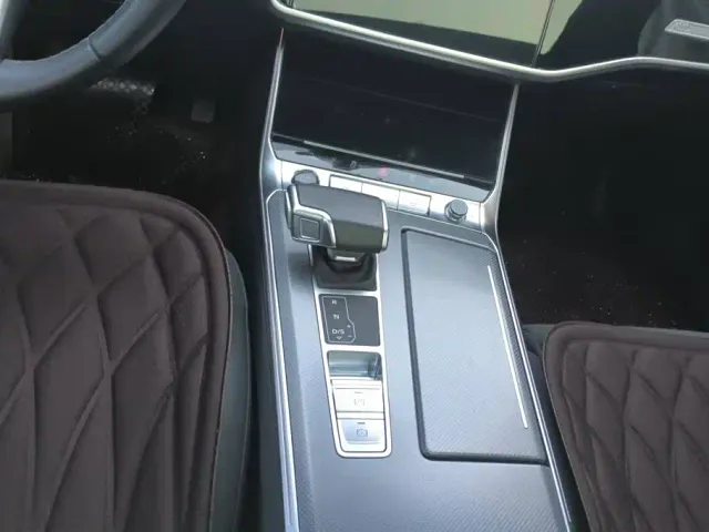 Audi A6L — Фото автомобиля 16