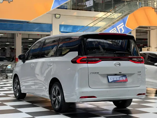 GAC Trumpchi M6 — Фото автомобиля 16