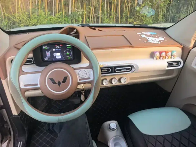 Wuling Hongguang Mini EV — Фото автомобиля 9
