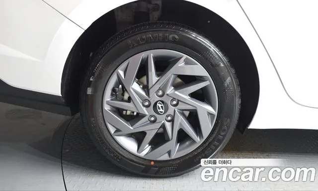 Hyundai Avante CN7 — Фото автомобиля 5