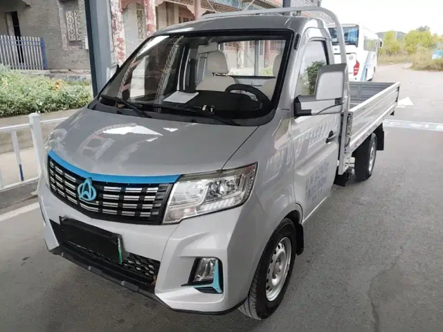 Фотография автомобиля — Changan Kuayue Xinbao T3 EV