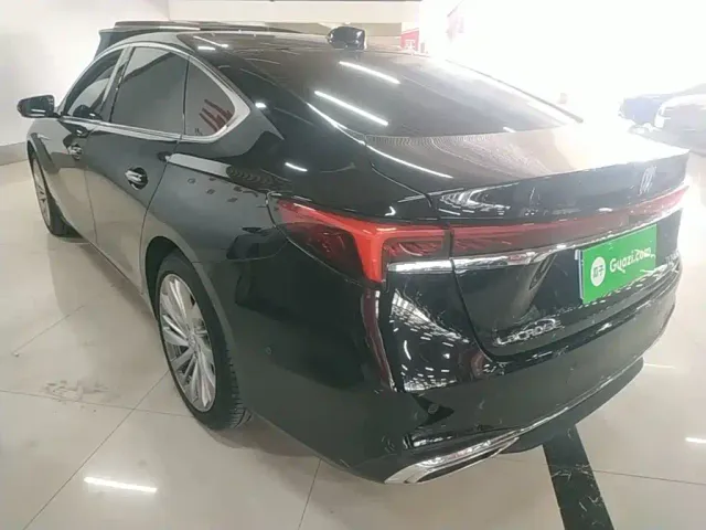 Buick LaCrosse — Фото автомобиля 4