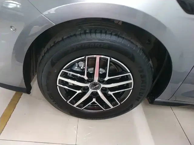 BYD Seal 05 DM-i — Фото автомобиля 22