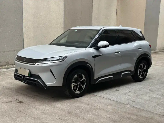 Фотография автомобиля — BYD Yuan UP