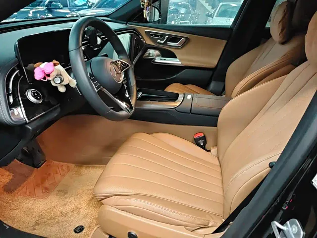 Mercedes-Benz E-Class — Фото автомобиля 6