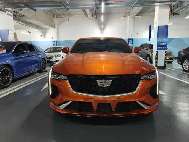 Cadillac CT4 — Фото автомобиля 2