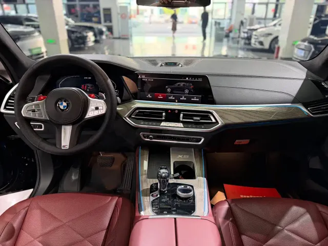 BMW X5 — Фото автомобиля 10
