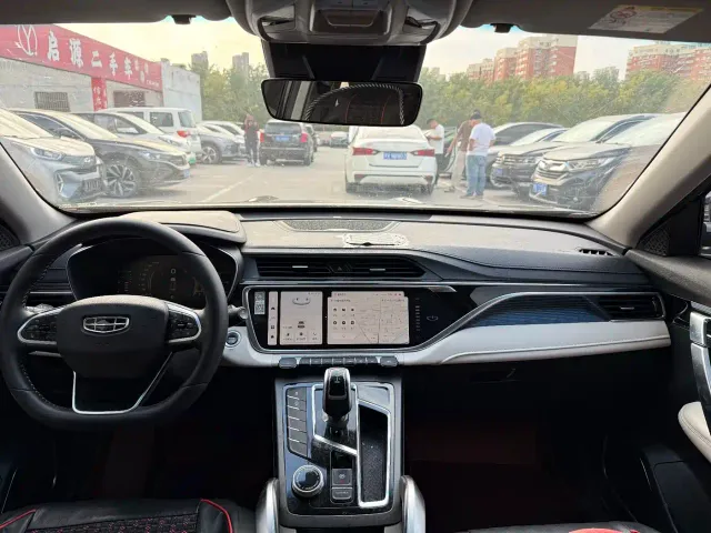 Geely Boyue — Фото автомобиля 7