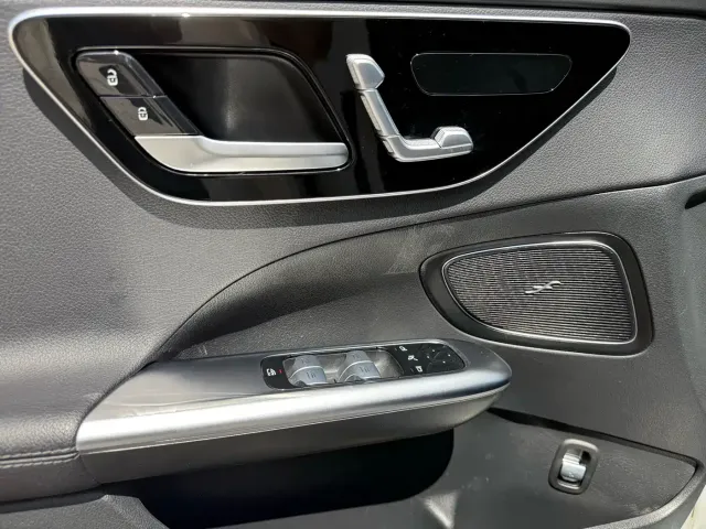 Mercedes-Benz C-Class — Фото автомобиля 13