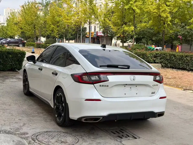 Honda Civic — Фото автомобиля 9