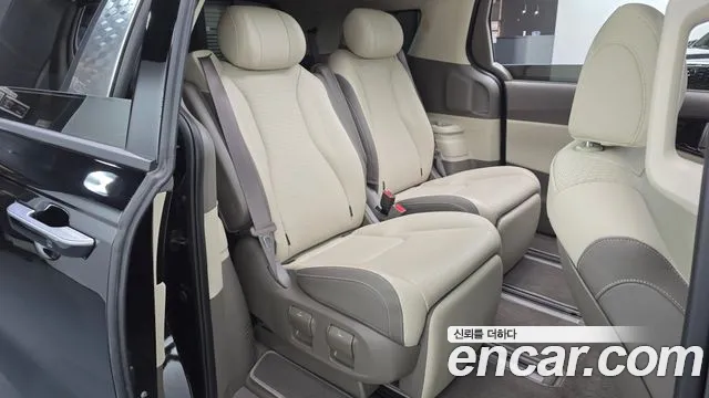 Kia Carnival 4th Gen — Фото автомобиля 17