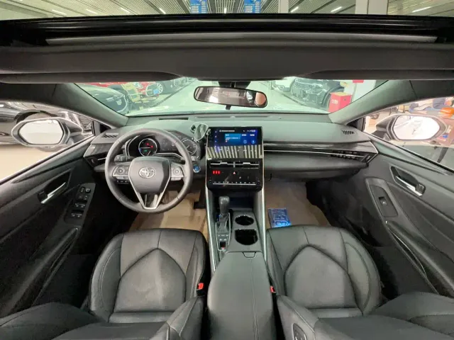 Toyota Avalon — Фото автомобиля 16