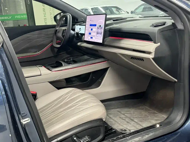 Geely Galaxy Xingyao 8 — Фото автомобиля 10