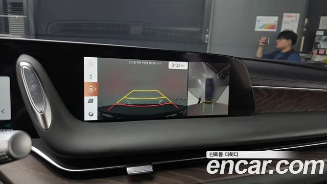 Genesis G90 Бензин 3.5 Turbo e-S/C AWD — Фото автомобиля 17