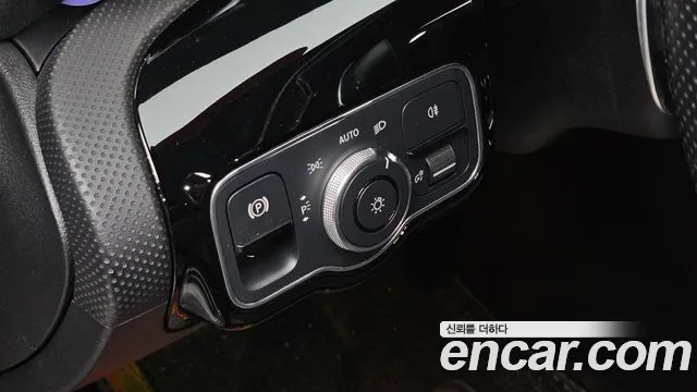 Mercedes-Benz A-Class W177 — Фото автомобиля 20