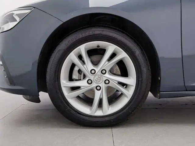 Buick Regal — Фото автомобиля 17